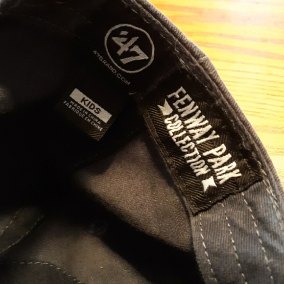 Official Boston Red Sox Hat LONDON Series - Picture 3 of 5